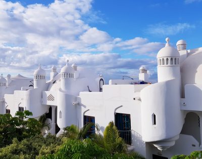 Beautiful apartment with heated pool & Air-con!